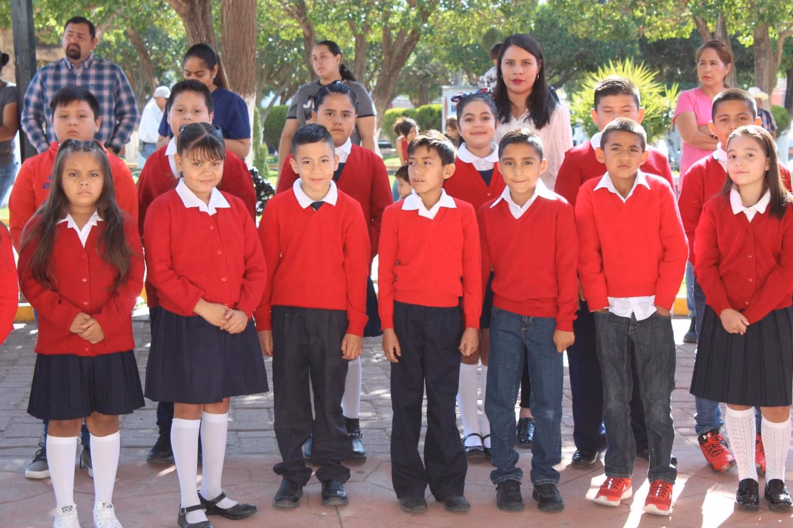 ¿Qué escuelas dan la beca Benito Juárez?