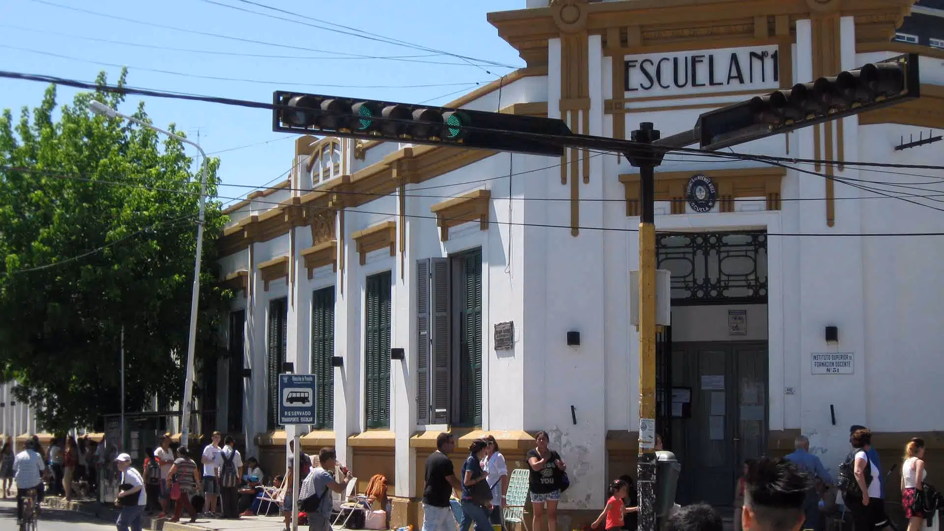 ¿Qué se entiende por educación de adultos?