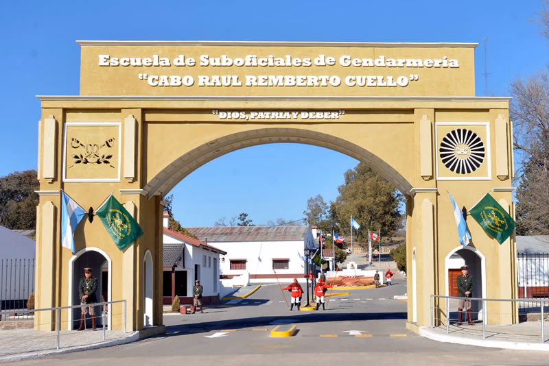 ¿Dónde se estudia gendarmería en Rosario?