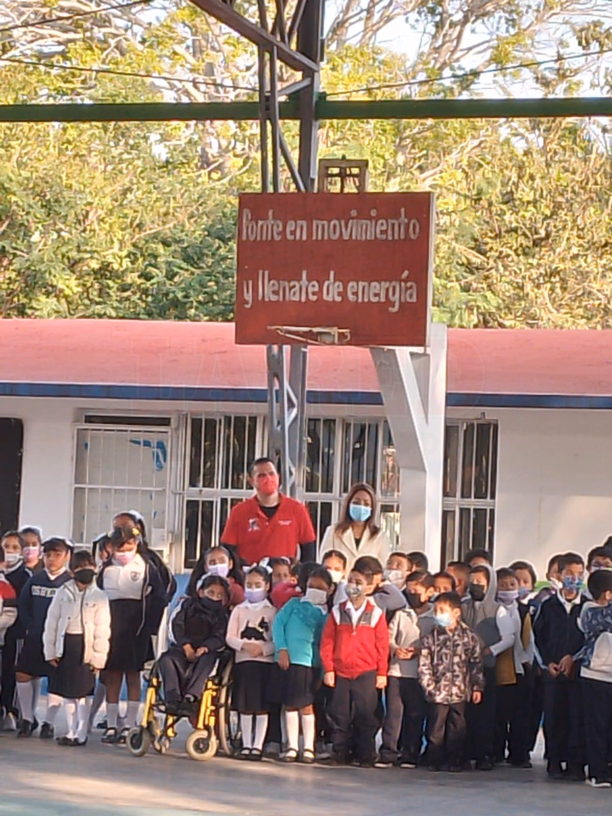 ¿Cómo introducir el himno nacional en la escuela?