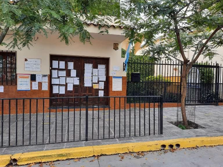 ¿Cuándo fue fundada la escuela Martín Fierro?
