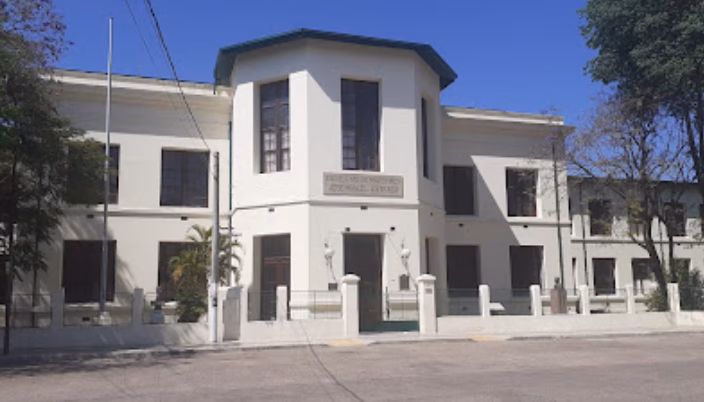 ¿Qué es una escuela regional?