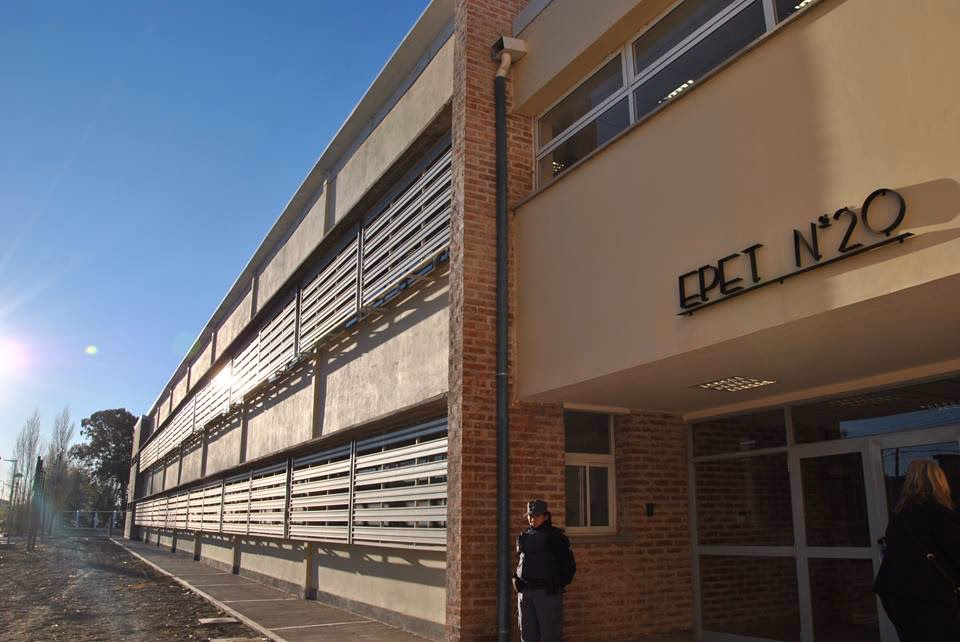 ¿Qué es una escuela epet?