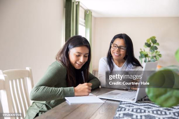 ¿Por qué los estudiantes de último año se emocionan tanto cuando se gradúan de la escuela secundaria?
