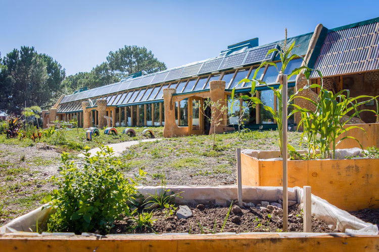 ¿Cuál es la primera escuela pública sustentable de Latinoamérica?