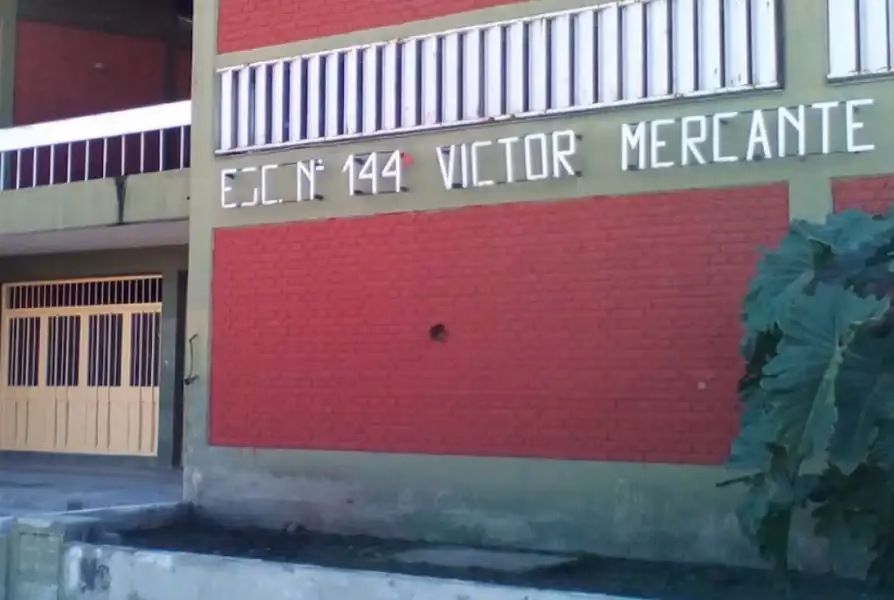 ¿Dónde comenzó a trabajar como docente Víctor Mercante?