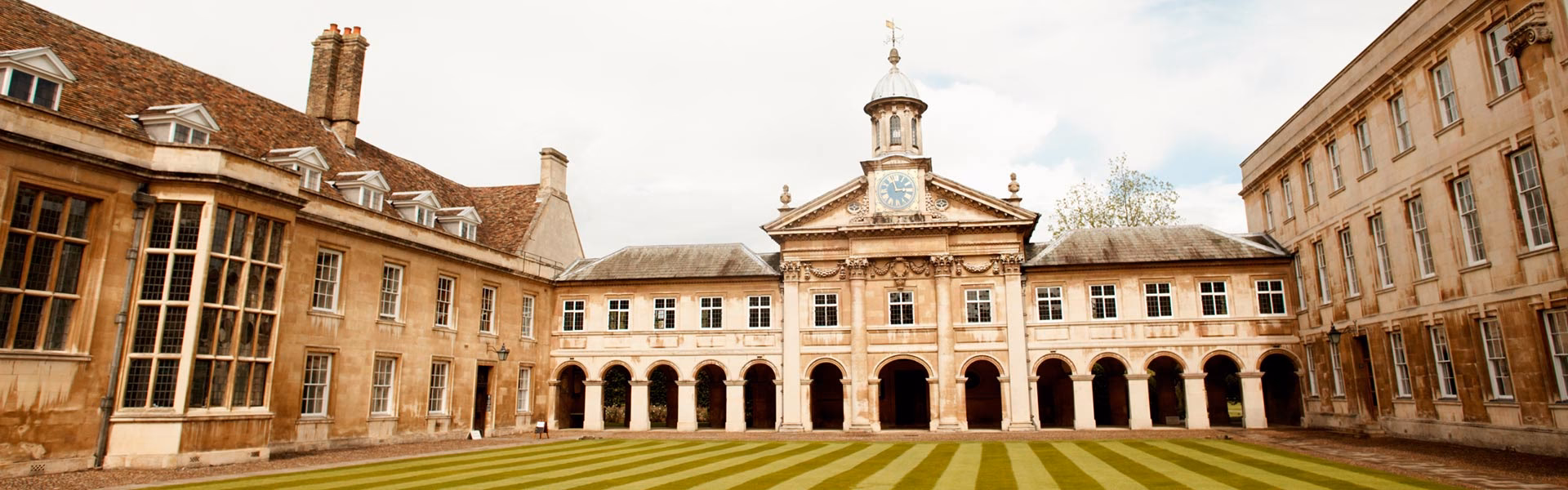 ¿Cuánto gana un profesor de idiomas en Inglaterra?