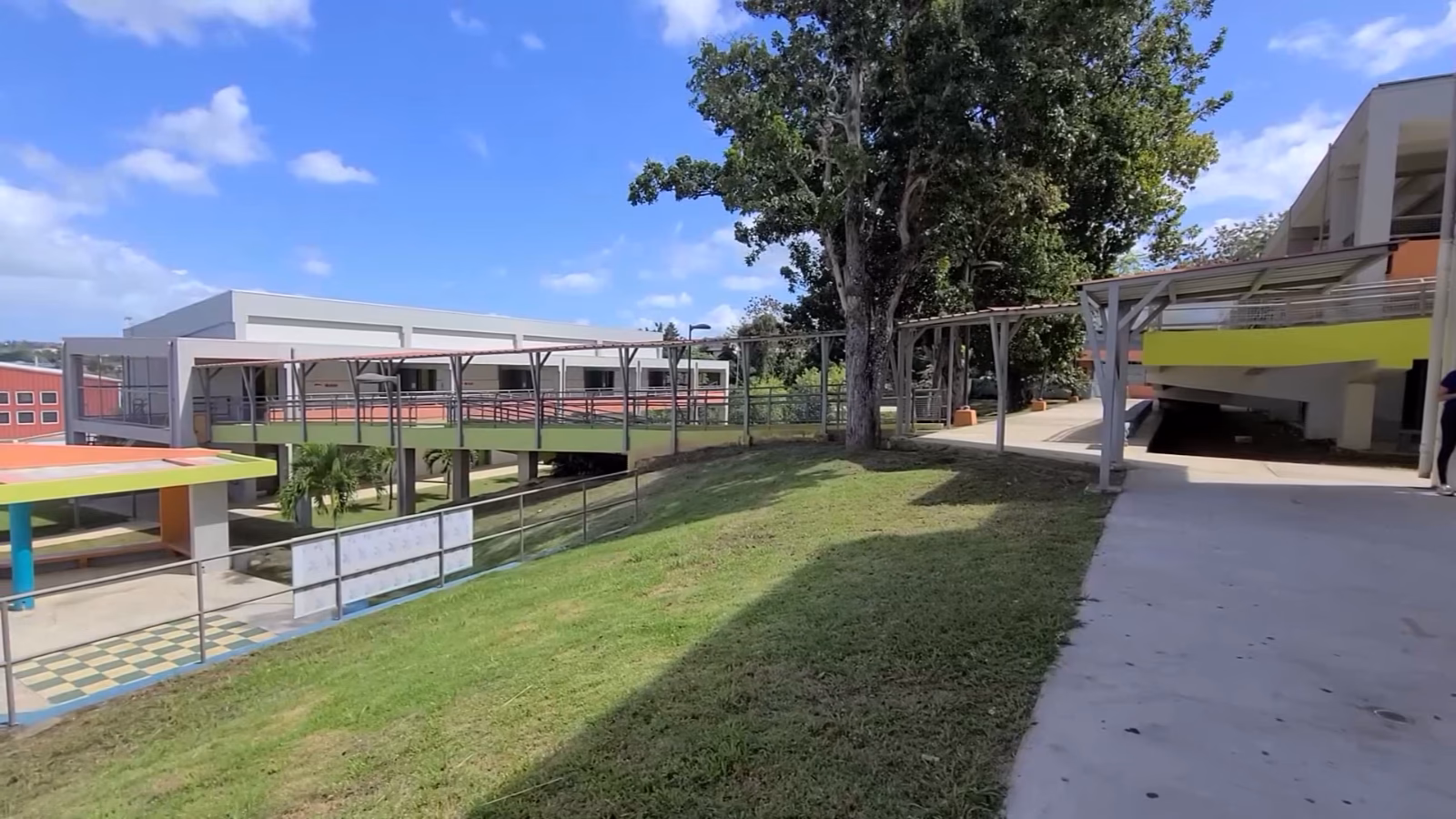 ¿Cuál es la mejor escuela pública de Puerto Rico?