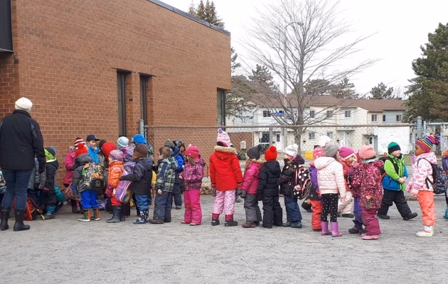 ¿Son gratuitas las escuelas en Montreal?