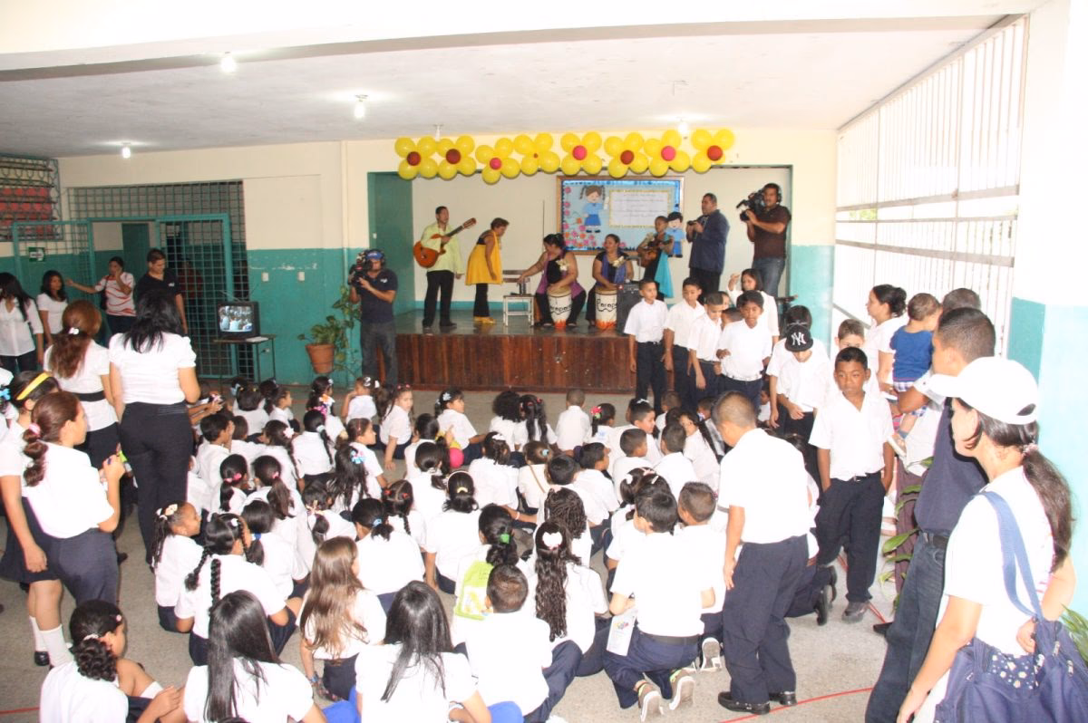 ¿Qué son las fiestas escolares?