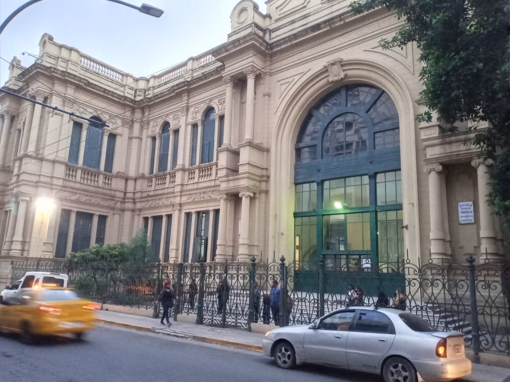 ¿Dónde están los restos de Jerónimo Luis de Cabrera?