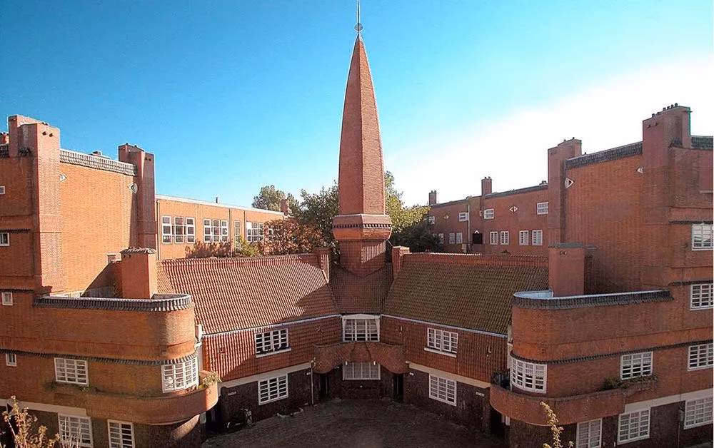 ¿Cómo es la educación en Ámsterdam?