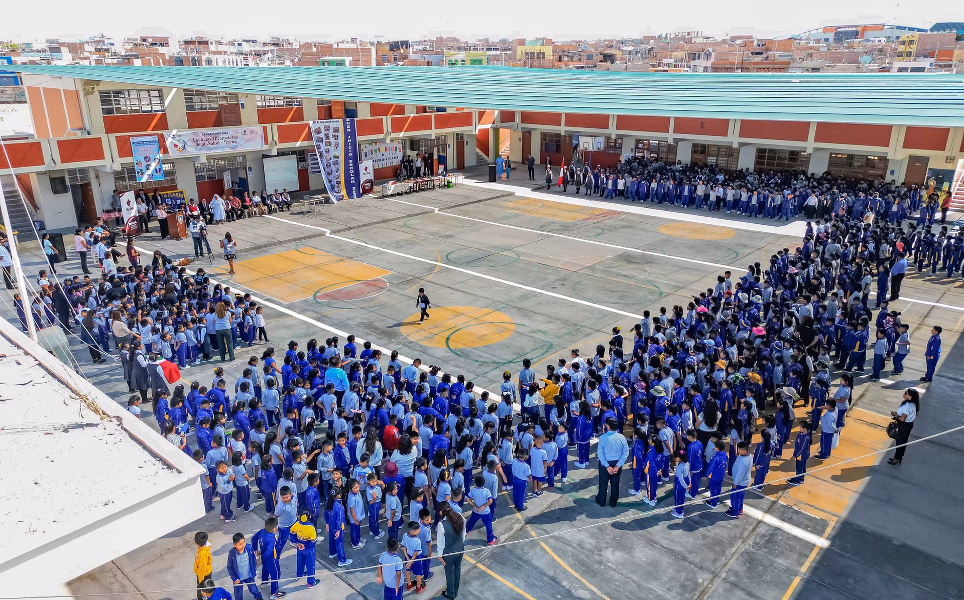 ¿Dónde estudió Luis Alberto Sánchez?