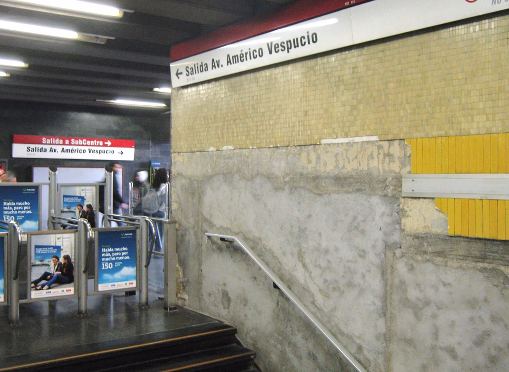 ¿Dónde queda la estación de la escuela militar?