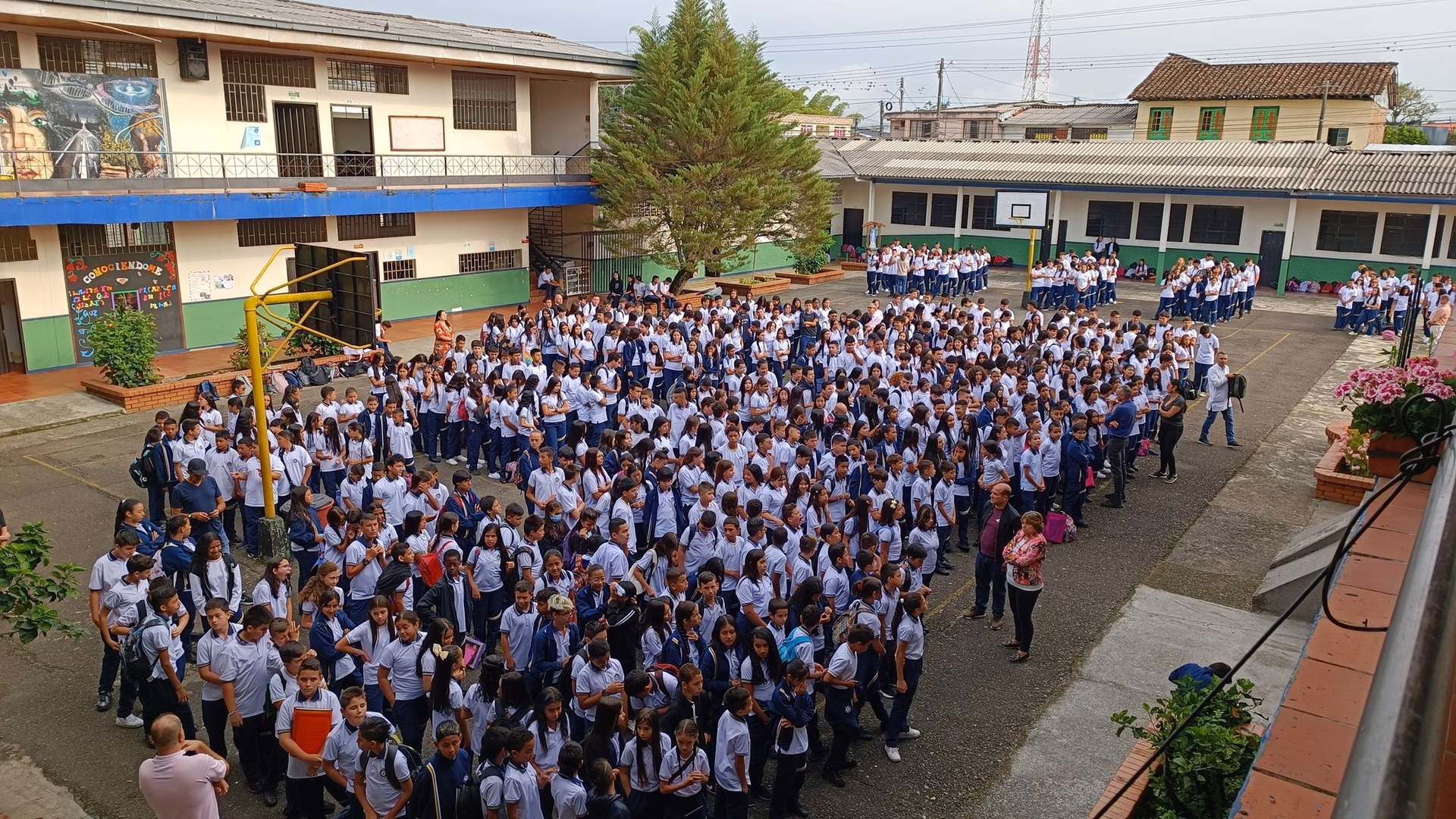 ¿Dónde queda el barrio Policarpa Salavarrieta?