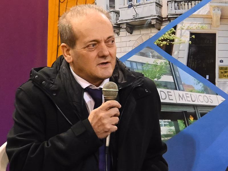 ¿Quién es el presidente del Colegio Médico?