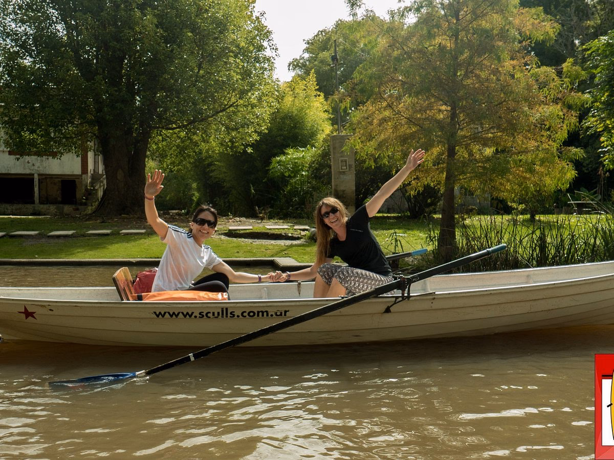 ¿Es más rápido remar con remos o hacer kayak?