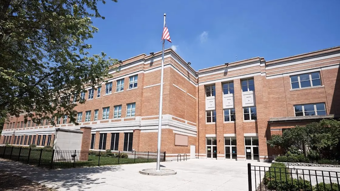 ¿Es posible cambiar de colegio en mitad de curso?