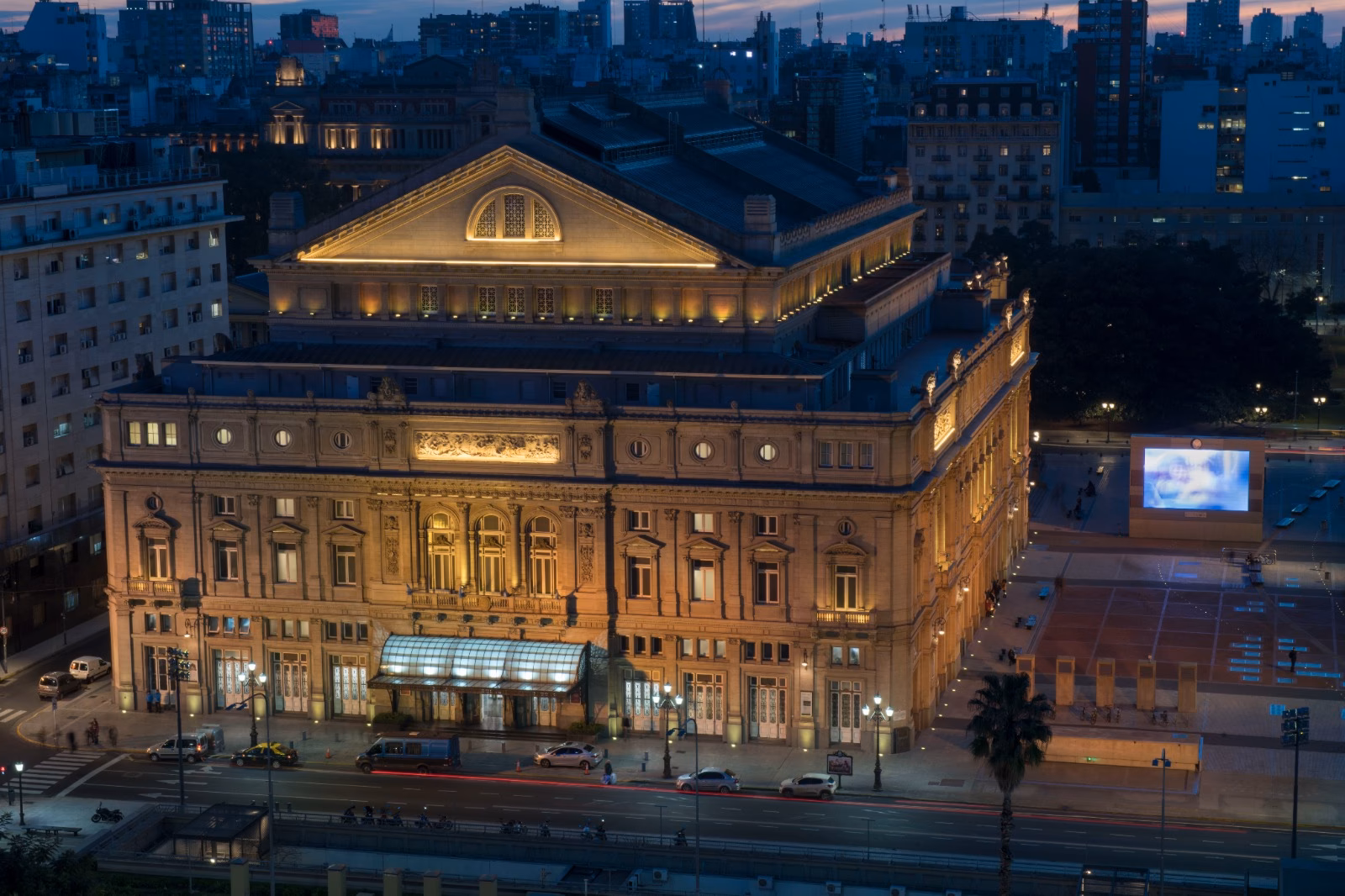 ¿Cuánto cuesta la visita al Teatro Colón?