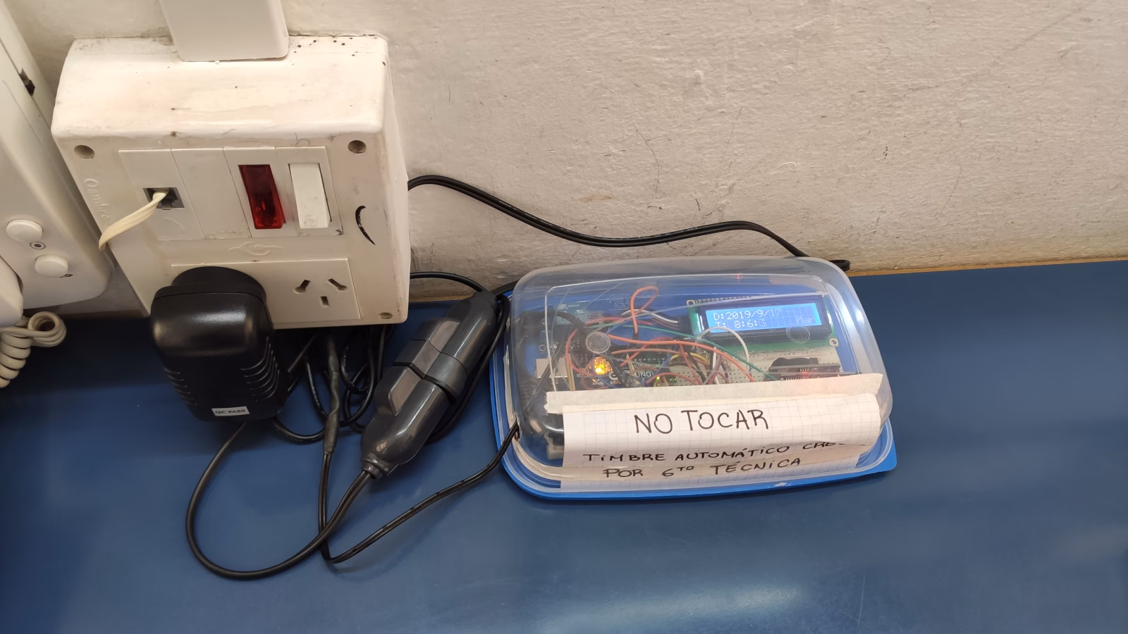 ¿Qué son los timbres programables para colegios?