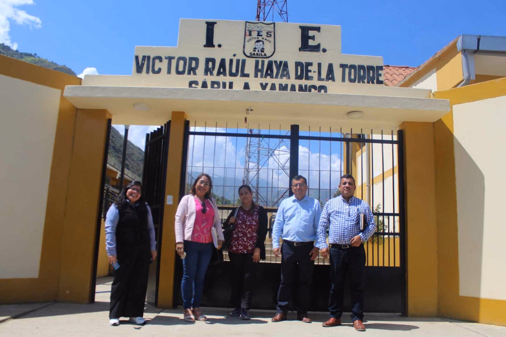 ¿Quién fue Víctor Raúl ayer de la Torre?